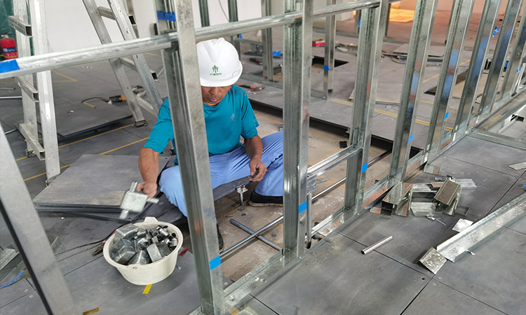 闵行外企海道尔夫办公室施工现场齐建施工人员