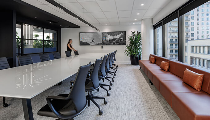 上海 270 平办公室前台精装设计方案